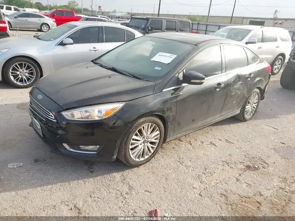 1FADP3J28JL235721 2018 FORD FOCUS - Image 2