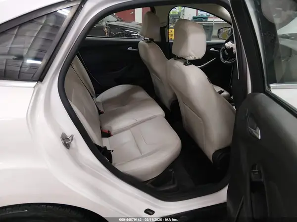 1FADP3J28JL281128 2018 FORD FOCUS - Image 8