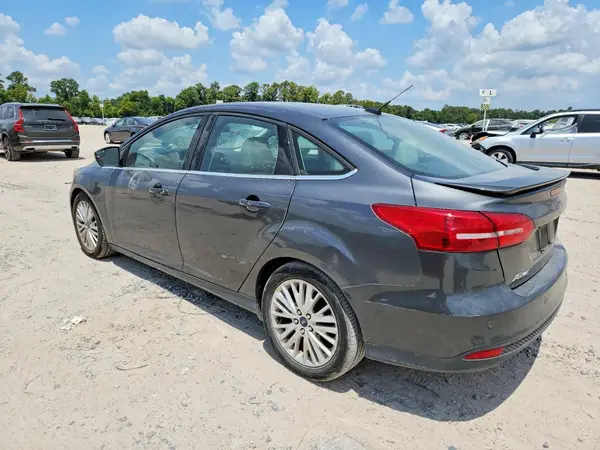 1FADP3J28JL283249 2018 FORD FOCUS - Image 2