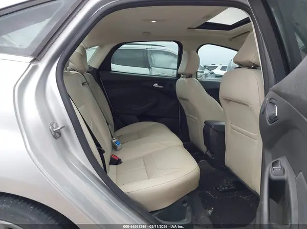 1FADP3J28JL307971 2018 FORD FOCUS - Image 8