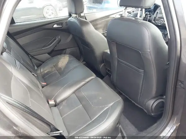 1FADP3J29GL309415 2016 FORD FOCUS - Image 8
