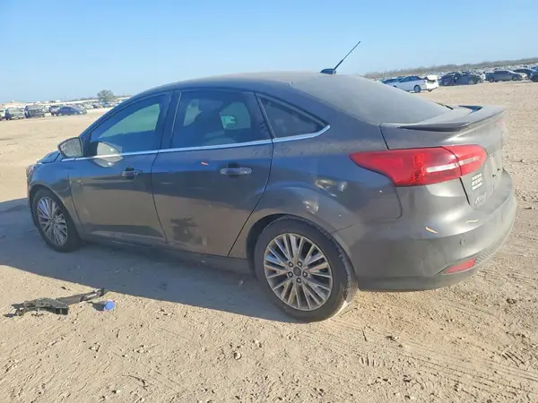 1FADP3J29HL238623 2017 FORD FOCUS - Image 2