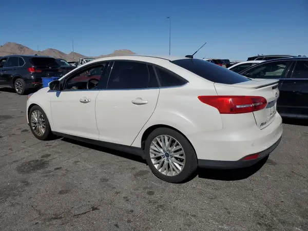 1FADP3J29HL267698 2017 FORD FOCUS - Image 2