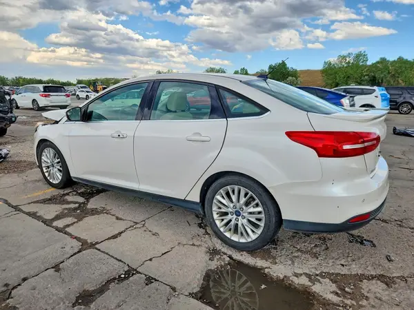 1FADP3J29HL272657 2017 FORD FOCUS - Image 2