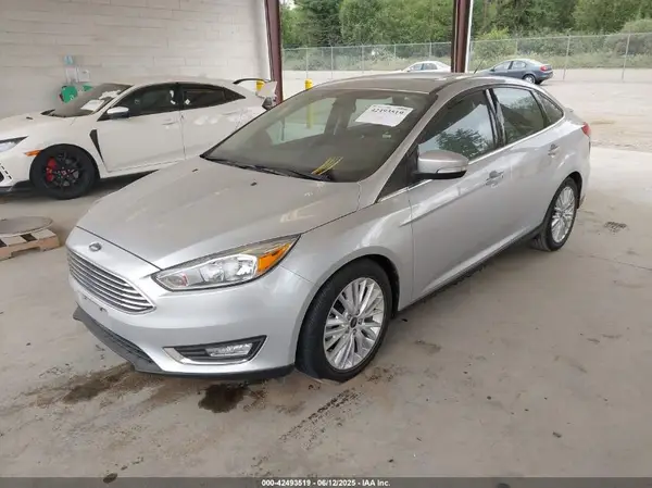 1FADP3J29HL329410 2017 FORD FOCUS - Image 2
