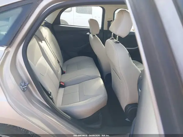 1FADP3J29JL233069 2018 FORD FOCUS - Image 8