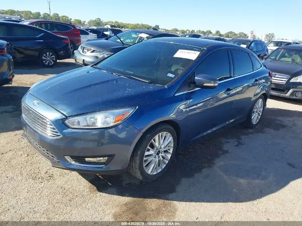 1FADP3J29JL233086 2018 FORD FOCUS - Image 2