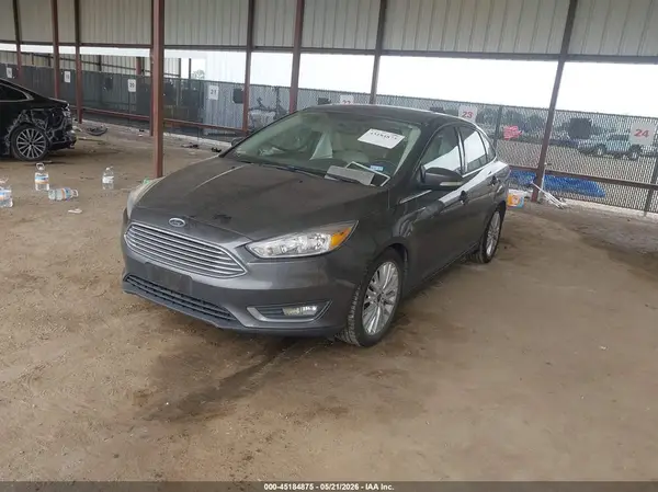 1FADP3J29JL273586 2018 FORD FOCUS - Image 2