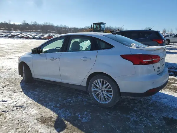 1FADP3J29JL289156 2018 FORD FOCUS - Image 2