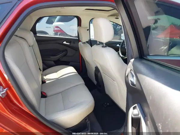 1FADP3J29JL323581 2018 FORD FOCUS - Image 8