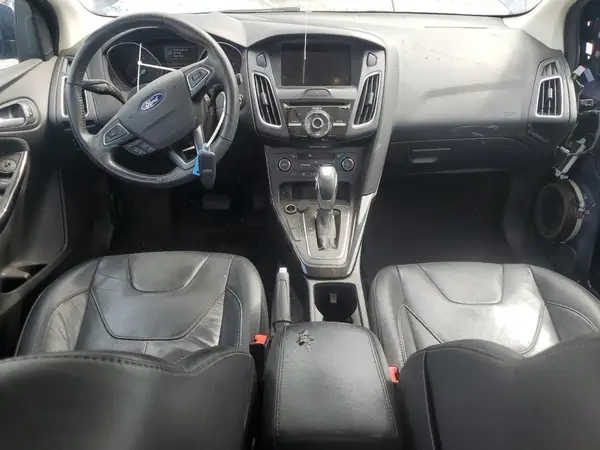 1FADP3J2XHL227842 2017 FORD FOCUS - Image 8