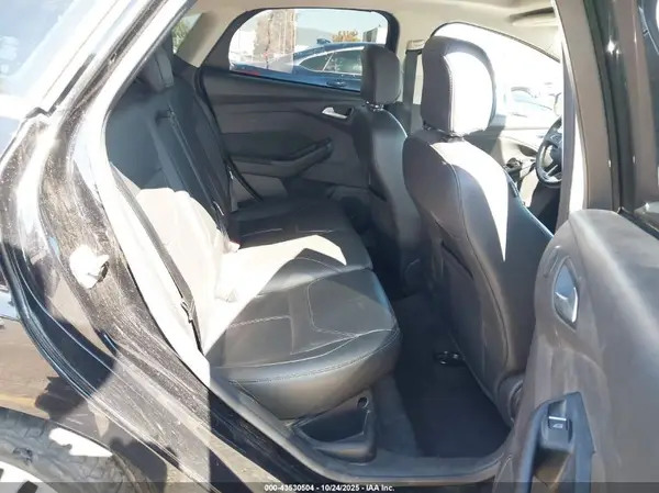 1FADP3J2XHL292836 2017 FORD FOCUS - Image 8