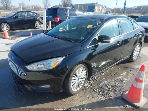 1FADP3J2XHL328847 2017 FORD FOCUS - Image 2