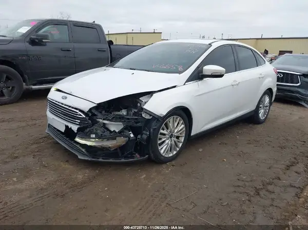 1FADP3J2XHL336558 2017 FORD FOCUS - Image 2