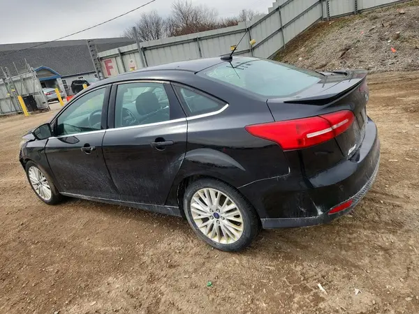 1FADP3J2XJL252052 2018 FORD FOCUS - Image 2