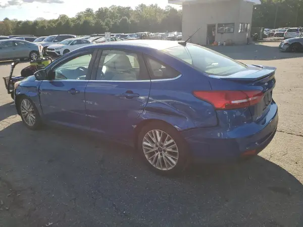 1FADP3J2XJL293829 2018 FORD FOCUS - Image 2