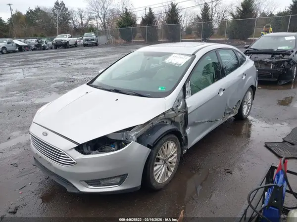 1FADP3J2XJL293846 2018 FORD FOCUS - Image 2