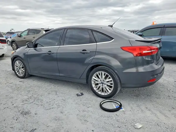 1FADP3J2XJL294124 2018 FORD FOCUS - Image 2
