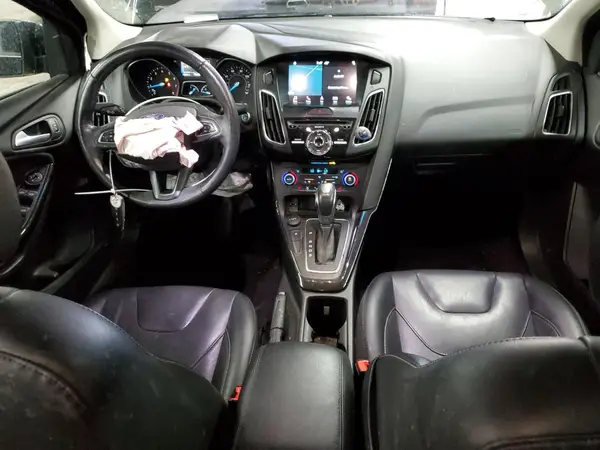 1FADP3J2XJL317045 2018 FORD FOCUS - Image 8