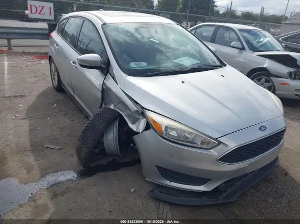 1FADP3K20GL204356 2016 FORD FOCUS - Image 1