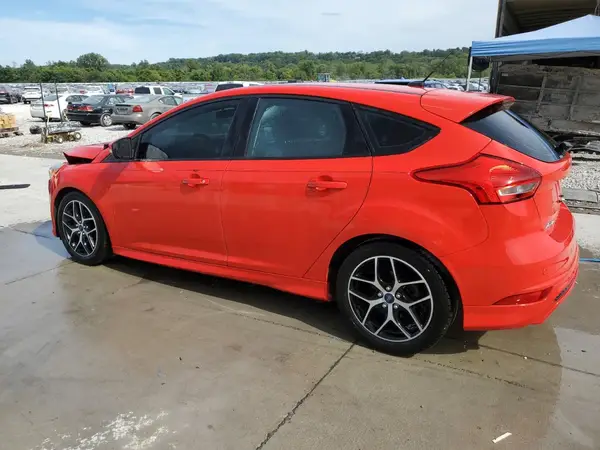1FADP3K20GL230083 2016 FORD FOCUS - Image 2
