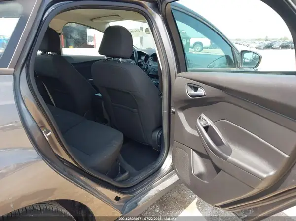 1FADP3K20GL257347 2016 FORD FOCUS - Image 8