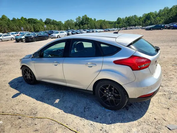 1FADP3K20GL277632 2016 FORD FOCUS - Image 2