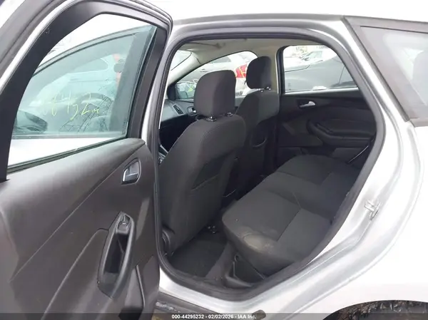 1FADP3K20GL283088 2016 FORD FOCUS - Image 8