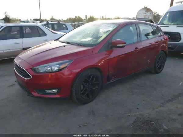 1FADP3K20GL307566 2016 FORD FOCUS - Image 2