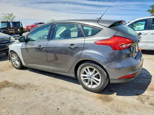 1FADP3K20GL319989 2016 FORD FOCUS - Image 2