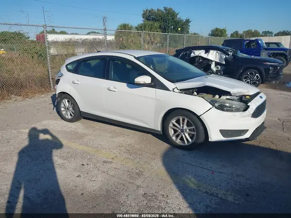 1FADP3K20GL348876 2016 FORD FOCUS - Image 1