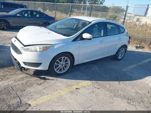 1FADP3K20GL348876 2016 FORD FOCUS - Image 2