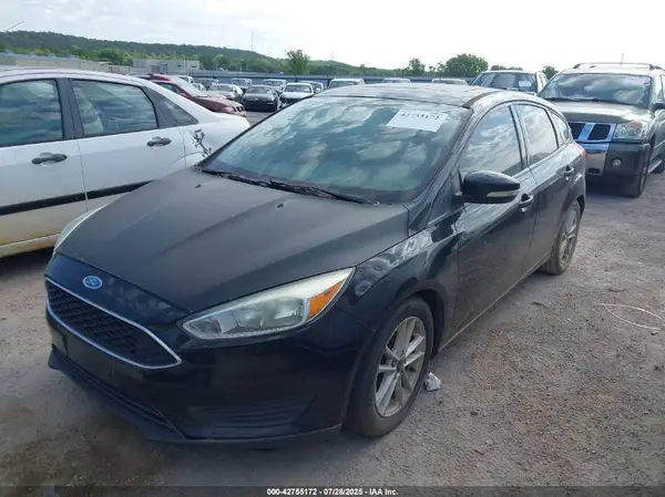 1FADP3K20GL352457 2016 FORD FOCUS - Image 2