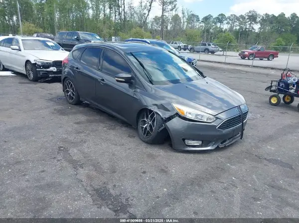 1FADP3K20GL355746 2016 FORD FOCUS - Image 1