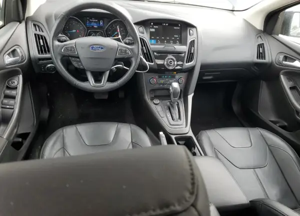 1FADP3K20GL357996 2016 FORD FOCUS - Image 8