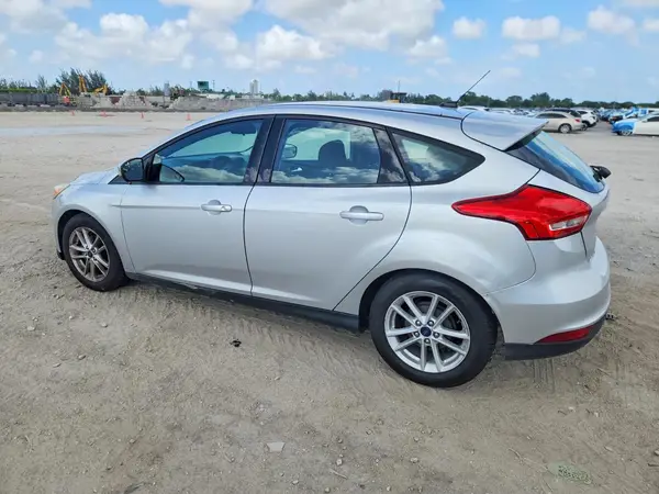 1FADP3K20GL359456 2016 FORD FOCUS - Image 2