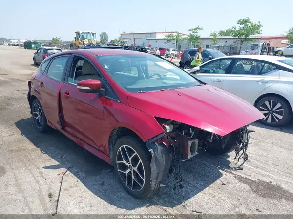 1FADP3K20GL368786 2016 FORD FOCUS - Image 1