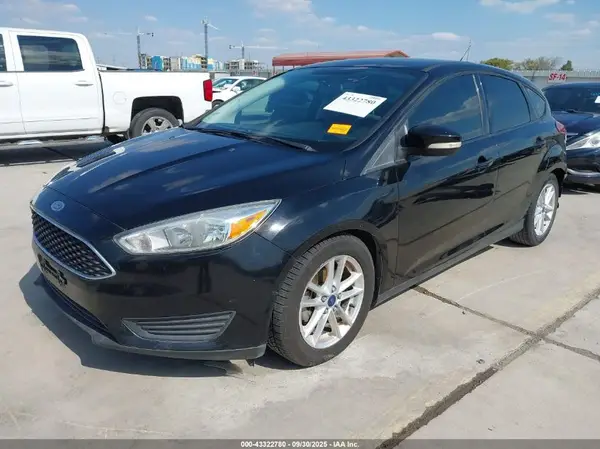 1FADP3K20GL387189 2016 FORD FOCUS - Image 2