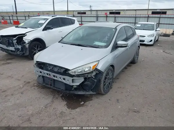 1FADP3K20GL391081 2016 FORD FOCUS - Image 2