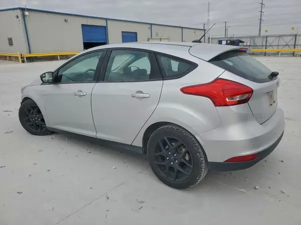 1FADP3K20GL394952 2016 FORD FOCUS - Image 2