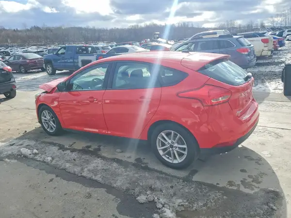 1FADP3K20GL401303 2016 FORD FOCUS - Image 2