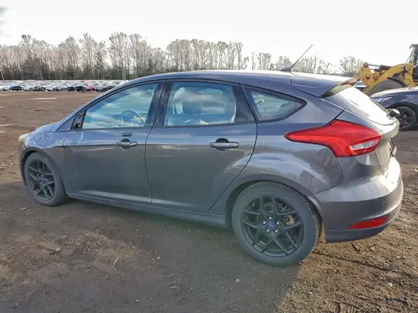 1FADP3K20GL402869 2016 FORD FOCUS - Image 2