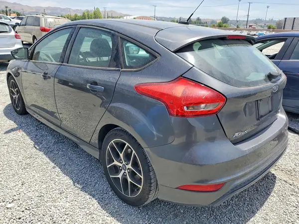 1FADP3K20GL407036 2016 FORD FOCUS - Image 2