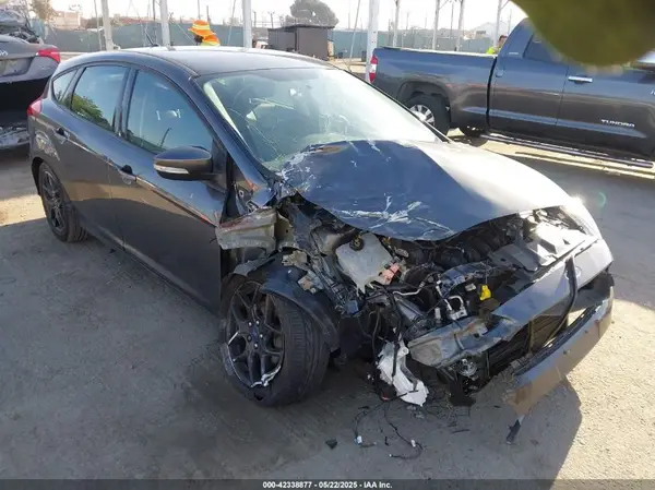 1FADP3K20GL407103 2016 FORD FOCUS - Image 1