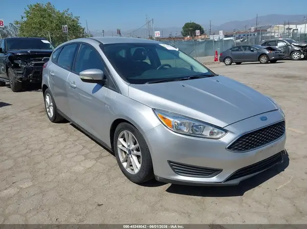 1FADP3K20HL223751 2017 FORD FOCUS - Image 1