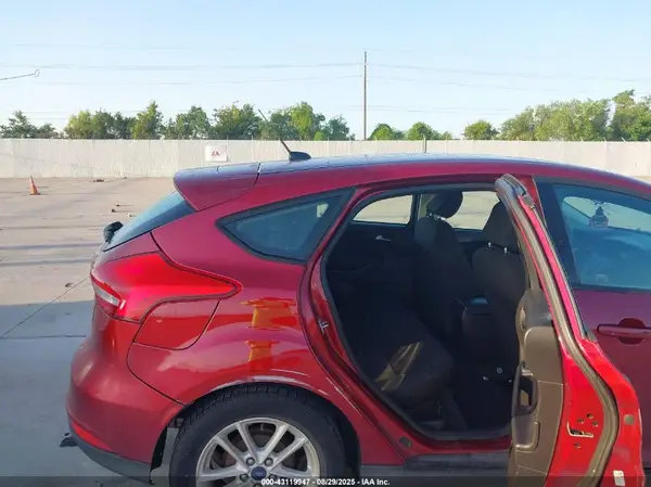 1FADP3K20HL230246 2017 FORD FOCUS - Image 8