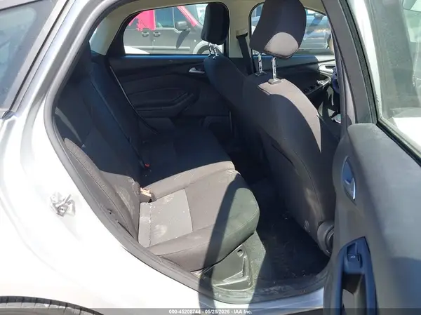 1FADP3K20HL246236 2017 FORD FOCUS - Image 8