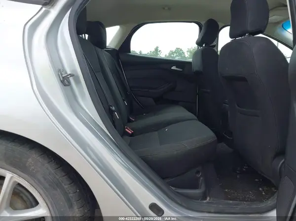 1FADP3K20HL278880 2017 FORD FOCUS - Image 8