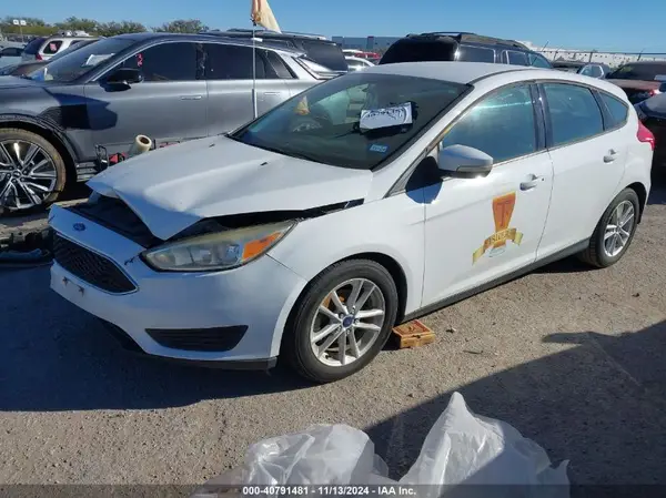 1FADP3K20HL313577 2017 FORD FOCUS - Image 2