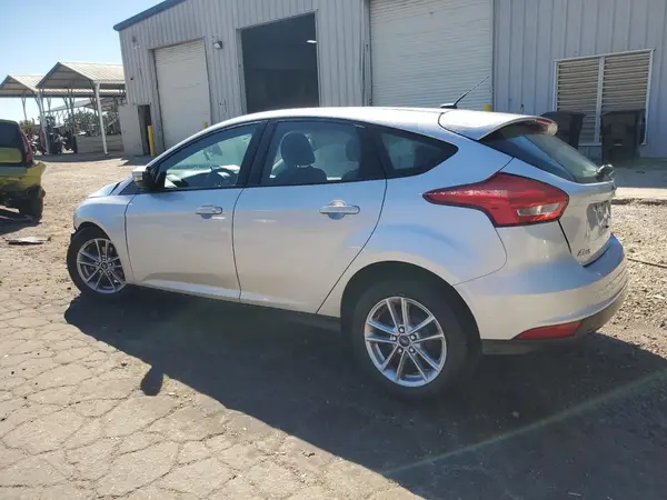1FADP3K20HL327012 2017 FORD FOCUS - Image 2